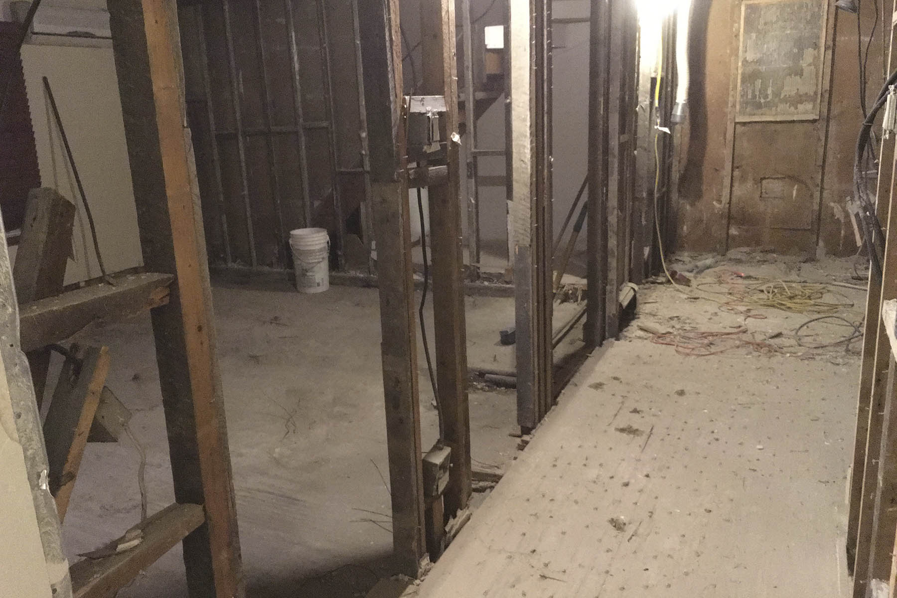 Renovation and demolition, both done by finition decoram in the west island of Montreal, west-mount, ddo